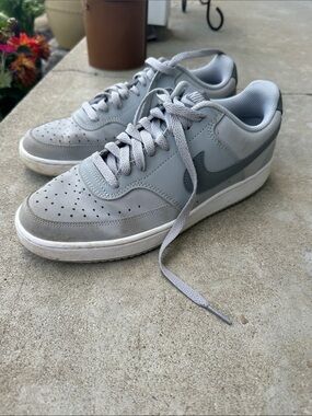 Nike grey and white court vision sneakers size 8 men’s
